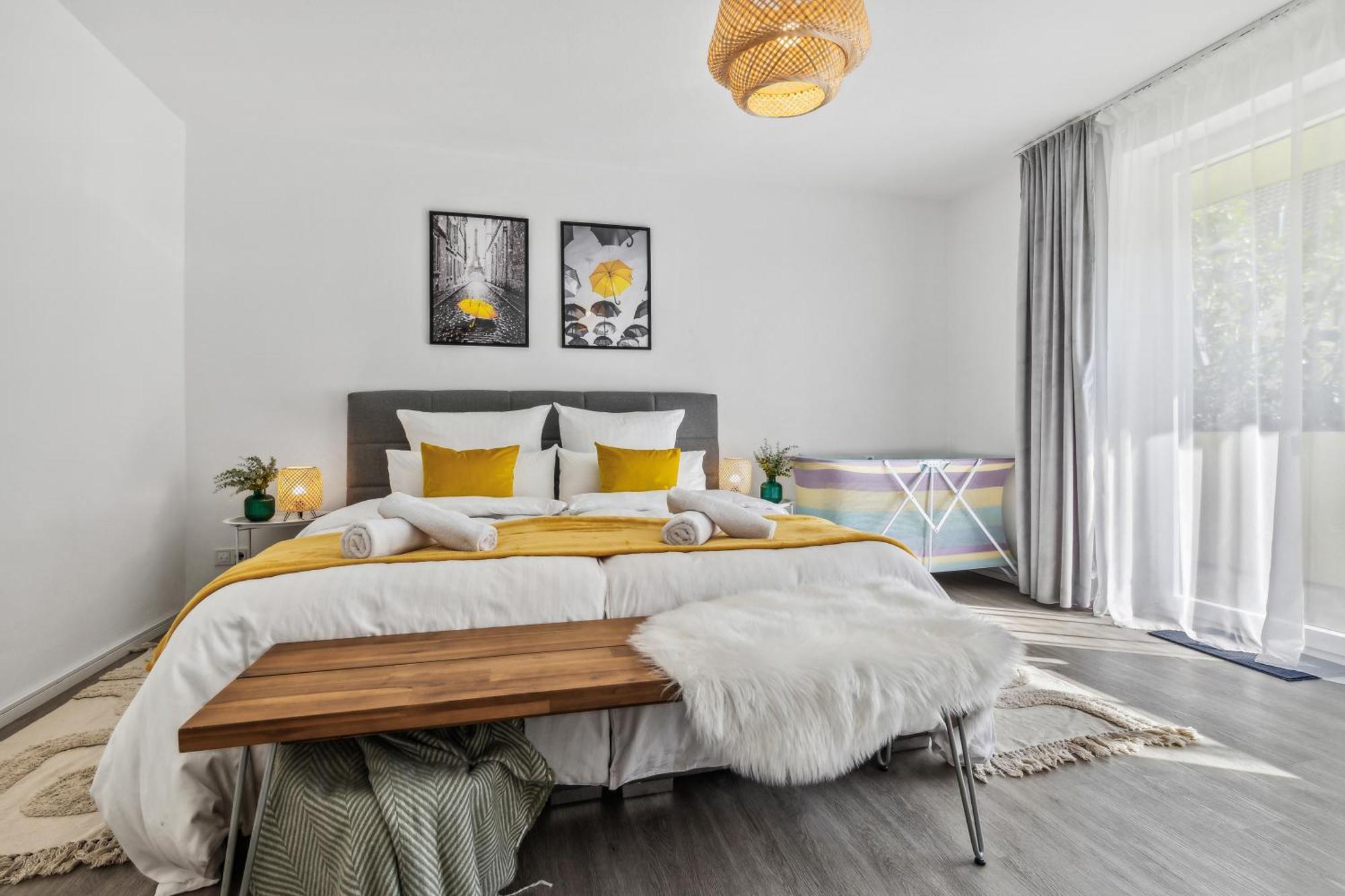 Comfort In Homburg - 24h Self-check-in - Uni-naehe - 3 Schlafzimmer - Parkplatz - Badewanne - Balkon - Wlan *
